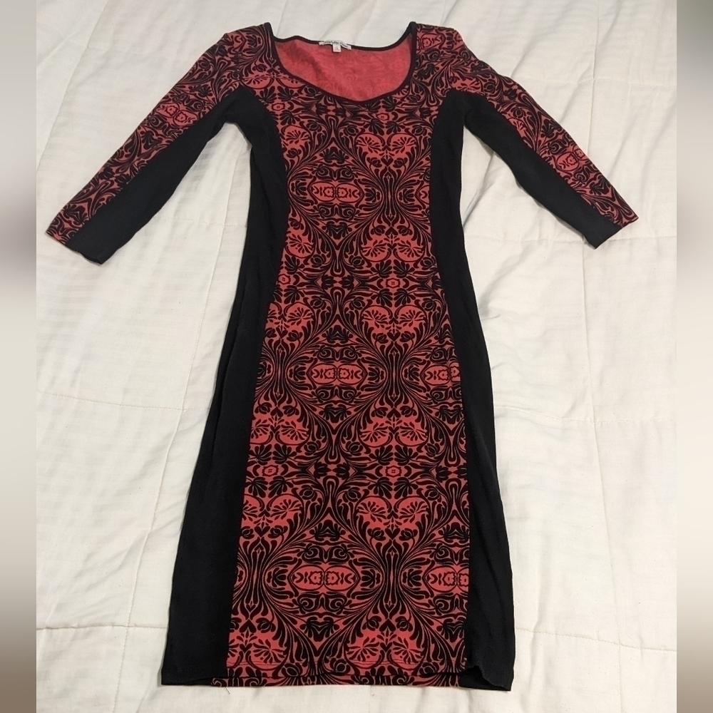 Charlotte Russe 3/4 length sleeve snug fitting midi dress size small